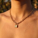 Foto Modelo Realista