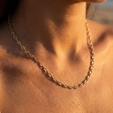 Foto Modelo Realista