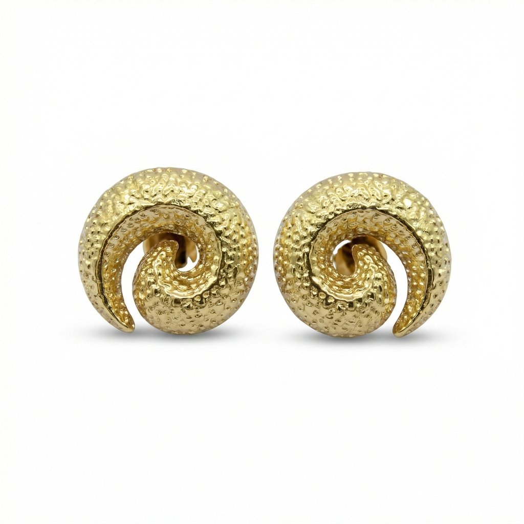 [AR-570] Arete Chapa de oro 18K · AR-570