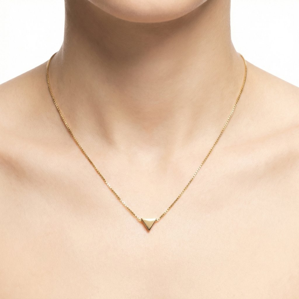 [C-001] Collar Chapa de oro 18K · C-001